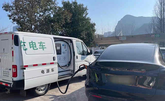 湟中区汽车搭电